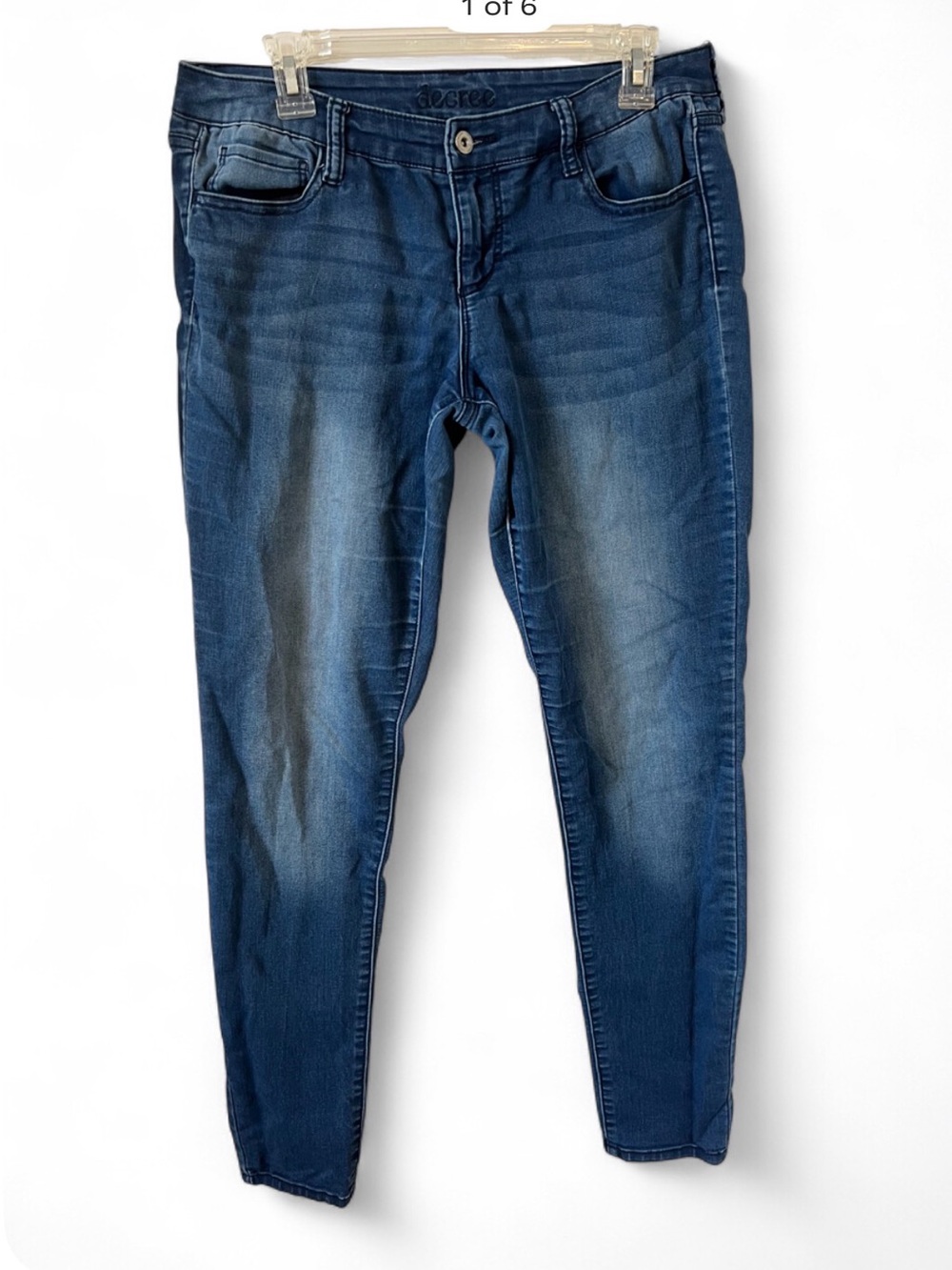 Decree Women's Skinny Jeans in Indigo Wash
